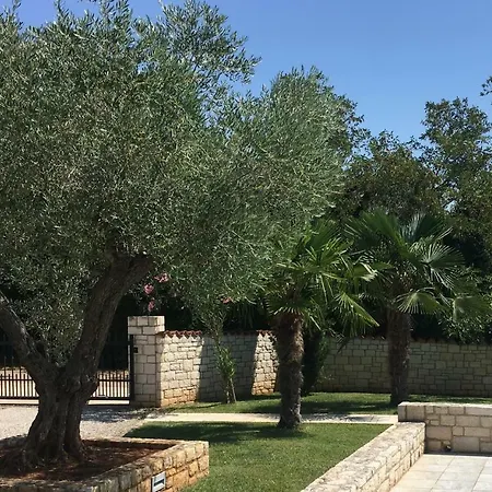 Villa Mali Raj Zikovici